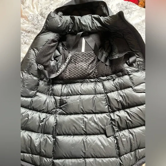 NWT! lululemon Snow Warrior Parka - Size 2 - Picture 6 of 15